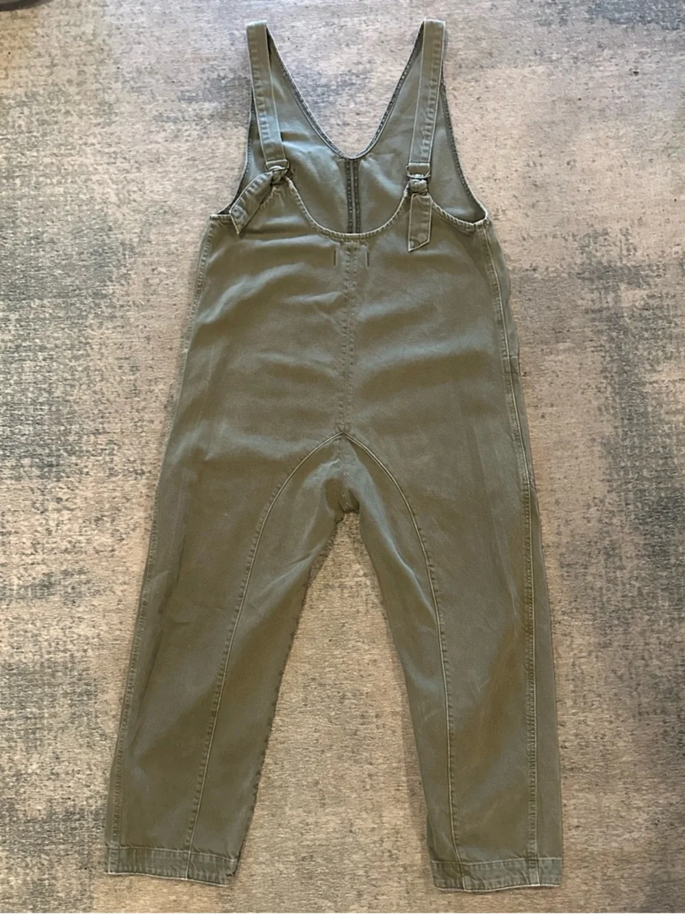 We The Free by Free People / Jumpsuit in Olive / pre-loved / EUC - Picture 7 of 16